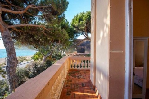 Hus till salu i Sant Vicenc De Montalt, Barcelona, Spanien 9 sovrum, 1600 kvm. Nr. 140794 - foto 21