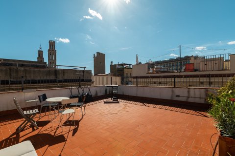 Huoneisto myytävänä Barcelona, Espanja, 3 makuuhuonetta, 172 m2 No. 143310 - kuva 18