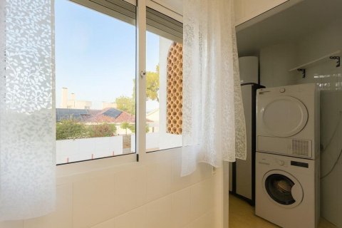 Townhouse for sale in Cabo Roig, Alicante, Spain 3 bedrooms, 99 sq.m. No. 146901 - photo 11