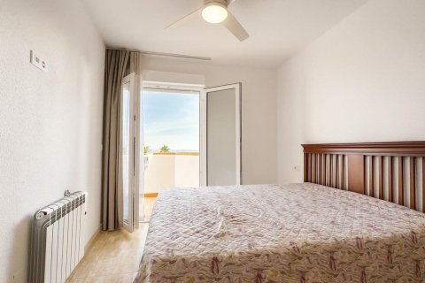 Townhouse for sale in Cabo Roig, Alicante, Spain 3 bedrooms, 99 sq.m. No. 146901 - photo 15