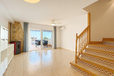Townhouse for sale in Cabo Roig, Alicante, Spain 3 bedrooms, 99 sq.m. No. 146901 - photo 6