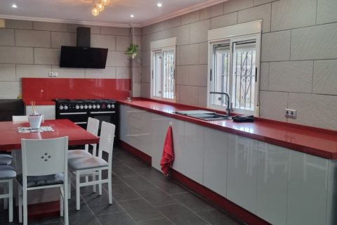 Продажа виллы в Хондон-де-лос-Фрайлес, Аликанте, Испания 6 спален, 516м2 №146904 - фото 13