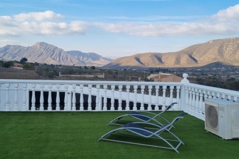 Продажа виллы в Хондон-де-лос-Фрайлес, Аликанте, Испания 6 спален, 516м2 №146904 - фото 24