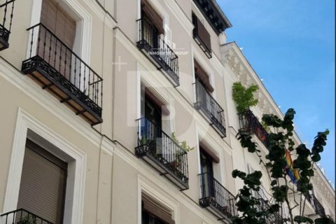 Propiedad comercial en Sants-Montjuïc, Barcelona, España 281 m2 No. 154861