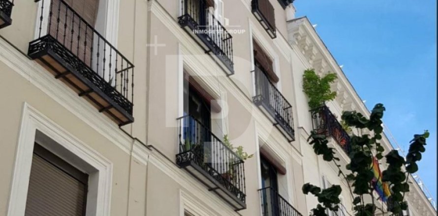 Commercial property in Sants-Montjuic, Barcelona, Spain 281 sq.m. No. 154861
