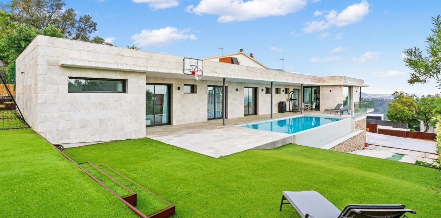 Дом в Пладжа-де-Аро, Герона, Испания 4 спальни, №140829