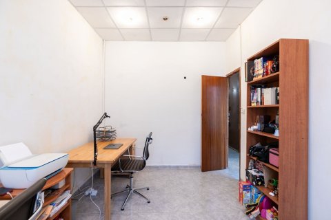 Apartamento en venta en Barcelona, España 3 dormitorios, No. 140830 - foto 26