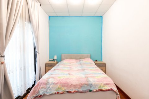 Apartamento en venta en Barcelona, España 3 dormitorios, No. 140830 - foto 14