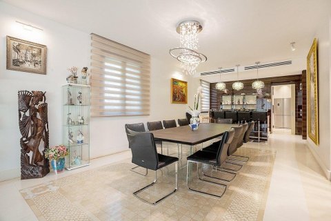 Продажа дома в Пладжа-де-Аро, Герона, Испания 4 спальни, 1050м2 №140828 - фото 9