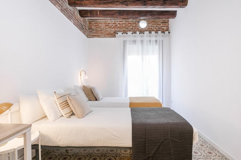 Apartment à vendre à Barcelona, Espagne, 2 chambres, No. 140833 - photo 27