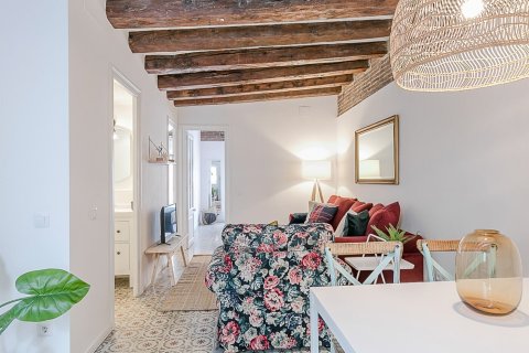 Apartment à vendre à Barcelona, Espagne, 2 chambres, No. 140833 - photo 4