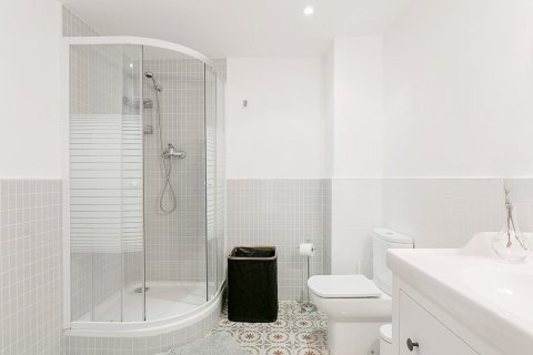 Apartment à vendre à Barcelona, Espagne, 2 chambres, No. 140833 - photo 20