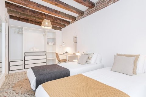 Apartment à vendre à Barcelona, Espagne, 2 chambres, No. 140833 - photo 28