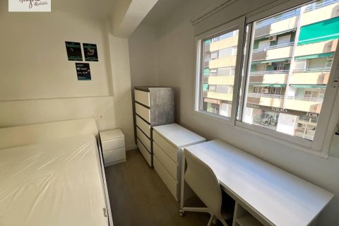 Apartment à louer à Valencia, Espagne, 1 chambre, 63 m2 No. 149475 - photo 18