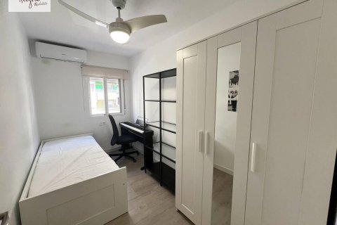 Apartment à louer à Valencia, Espagne, 1 chambre, 63 m2 No. 149475 - photo 12