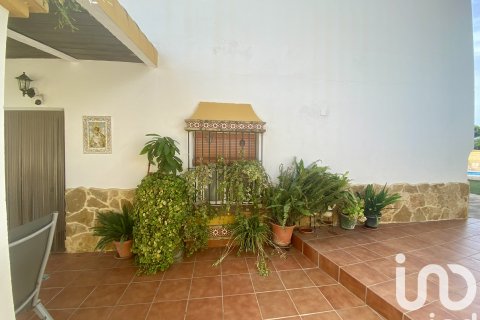 Hus till salu i Chiclana de la Frontera, Cadiz, Spanien 7 sovrum, 214 kvm. Nr. 153081 - foto 7