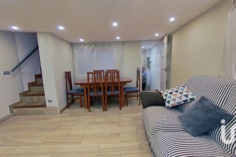 Dom w Valls, Tarragona, Hiszpania 6 sypialni, 188 mkw. nr 153087 – zdjęcie 5