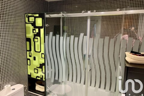 Radhus till salu i San Andres del Rabanedo, Leon, Spanien 4 sovrum, 194 kvm. Nr. 153086 - foto 18