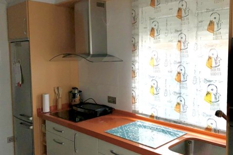 Radhus till salu i San Andres del Rabanedo, Leon, Spanien 4 sovrum, 194 kvm. Nr. 153086 - foto 4