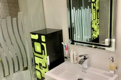 Radhus till salu i San Andres del Rabanedo, Leon, Spanien 4 sovrum, 194 kvm. Nr. 153086 - foto 23