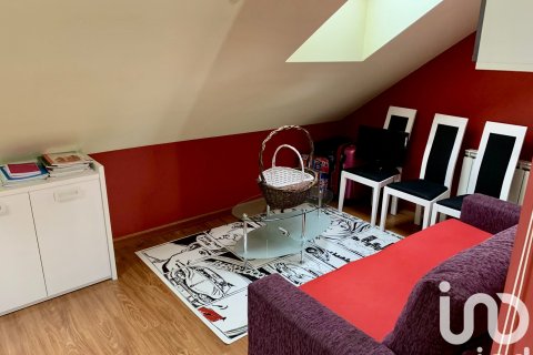 Radhus till salu i San Andres del Rabanedo, Leon, Spanien 4 sovrum, 194 kvm. Nr. 153086 - foto 7