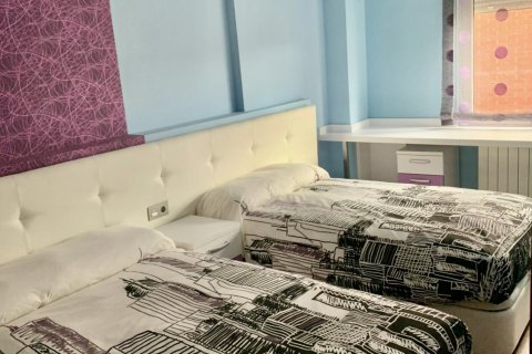 Radhus till salu i San Andres del Rabanedo, Leon, Spanien 4 sovrum, 194 kvm. Nr. 153086 - foto 19