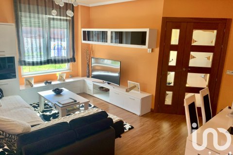 Radhus till salu i San Andres del Rabanedo, Leon, Spanien 4 sovrum, 194 kvm. Nr. 153086 - foto 2