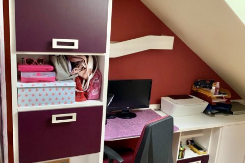 Radhus till salu i San Andres del Rabanedo, Leon, Spanien 4 sovrum, 194 kvm. Nr. 153086 - foto 10