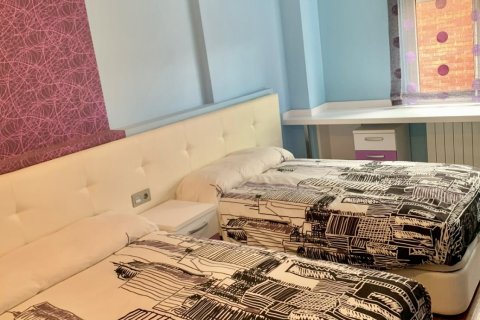 Radhus till salu i San Andres del Rabanedo, Leon, Spanien 4 sovrum, 194 kvm. Nr. 153086 - foto 17