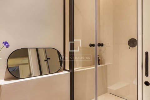 Apartment for sale in Barcelona, Spain 2 bedrooms, 108 sq.m. No. 150747 - photo 20