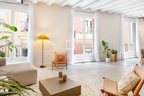 Apartment for sale in Barcelona, Spain 2 bedrooms, 108 sq.m. No. 150747 - photo 5