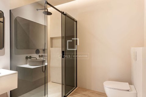 Apartment for sale in Barcelona, Spain 2 bedrooms, 108 sq.m. No. 150747 - photo 15