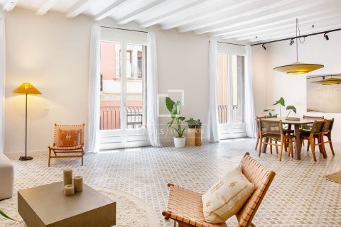 Apartment for sale in Barcelona, Spain 2 bedrooms, 108 sq.m. No. 150747 - photo 3