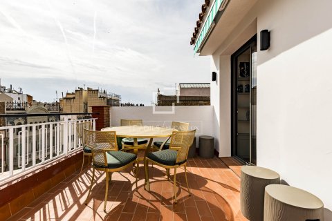 Penthouse w Barcelona, Hiszpania 2 sypialnie, 112 mkw. nr 150746