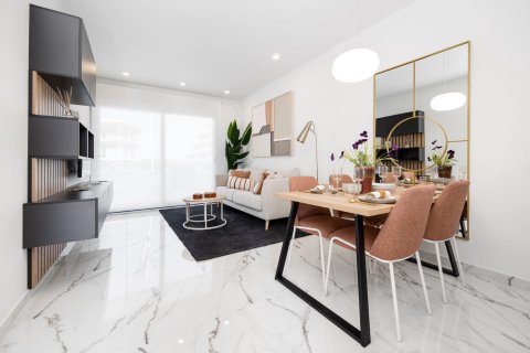 Huoneisto myytävänä San Miguel de Salinas, Alicante, Espanja, 2 makuuhuonetta, 70 m2 No. 141838 - kuva 25