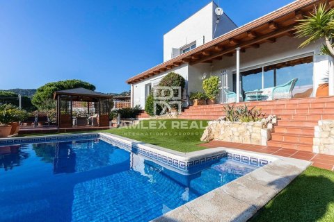 House à Lloret de Mar, Girona, Espagne 3 chambres, 168 m2 No. 177188