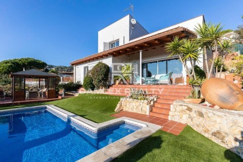 House à vendre à Lloret de Mar, Girona, Espagne, 3 chambres, 168 m2 No. 177188 - photo 19