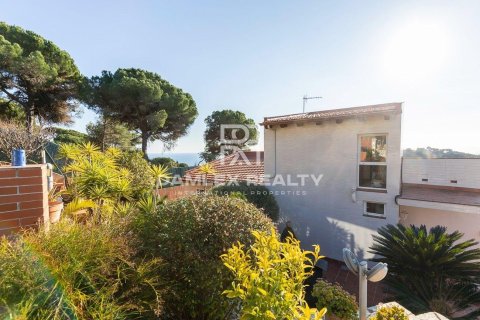 House à vendre à Lloret de Mar, Girona, Espagne, 3 chambres, 168 m2 No. 177188 - photo 15
