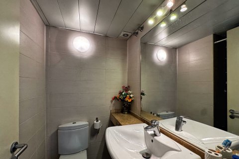 Apartment à vendre Barcelona, Espagne, 2 chambres, 86 m2 No. 133509 - photo 10