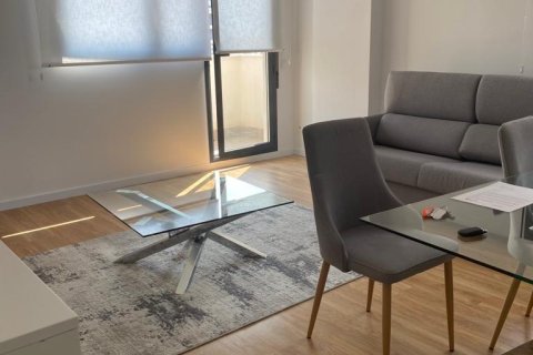 Dzīvoklis īrēšanai Alicante, Spānijā 2 istabas, 80 m2 Nr. 165240 - attēls 2