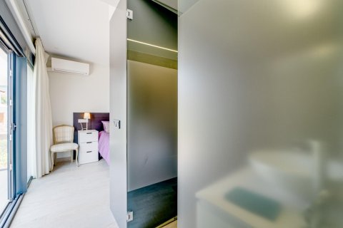 Villa for sale in Finestrat, Alicante, Spain 5 bedrooms, 242 sq.m. No. 165241 - photo 17