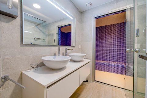 Villa for sale in Finestrat, Alicante, Spain 5 bedrooms, 242 sq.m. No. 165241 - photo 18