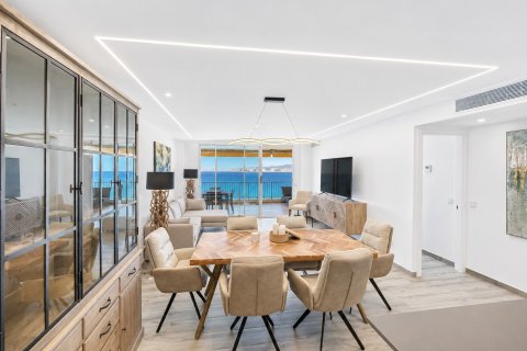 Huoneisto myytävänä Santa Ponsa, Mallorca, Espanja, 3 makuuhuonetta, 100 m2 No. 180975 - kuva 3