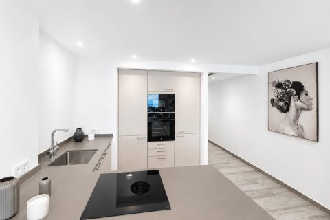 Huoneisto myytävänä Santa Ponsa, Mallorca, Espanja, 3 makuuhuonetta, 100 m2 No. 180975 - kuva 11