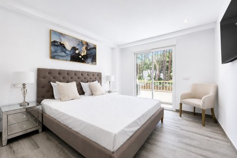 Huoneisto myytävänä Santa Ponsa, Mallorca, Espanja, 3 makuuhuonetta, 100 m2 No. 180975 - kuva 18