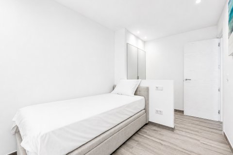 Huoneisto myytävänä Santa Ponsa, Mallorca, Espanja, 3 makuuhuonetta, 100 m2 No. 180975 - kuva 22