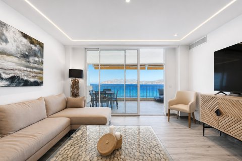 Huoneisto myytävänä Santa Ponsa, Mallorca, Espanja, 3 makuuhuonetta, 100 m2 No. 180975 - kuva 2