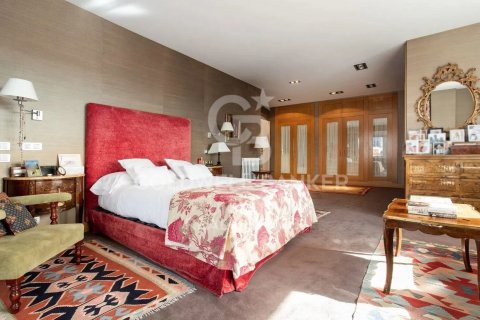 Duplex à vendre à Madrid, Espagne, 4 chambres, 378 m2 No. 159536 - photo 10