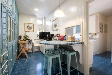 Duplex for sale in Madrid, Spain 4 bedrooms, 378 sq.m. No. 159536 - photo 5