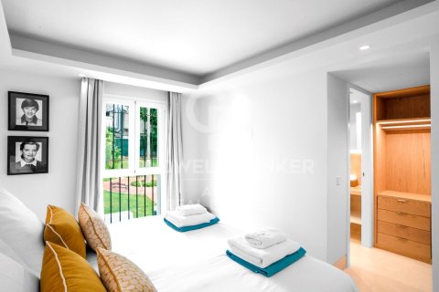Продажа дома в Марбелья, Малага, Испания 4 спальни, 220м2 №159533 - фото 8